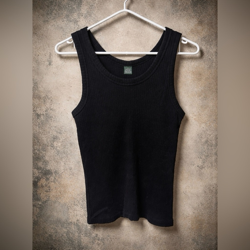 Ribbed Black Tank Top Size Large